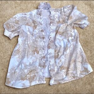 White and Gold Crown & Ivy Cotton Shrug